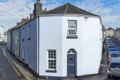 Image de Victorian style home, where shabby chic meets the beach