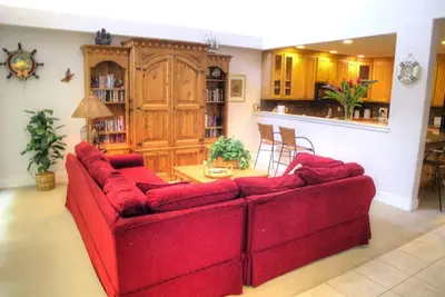Image de Beautiful spacious 5 bedroom condo with Ac in the heart of Poipu, walk to beach