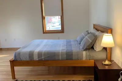 Image de Entire Rental Unit Spacious Two Bed With Parking
