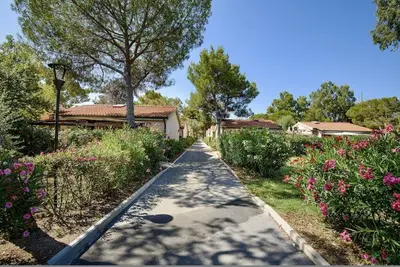 Image de Horizon Two-room apartment Plus, Wifi, A. C, in facility with swimming pools