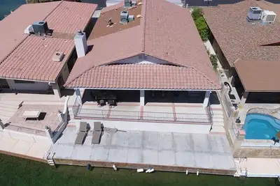 Image de Parker Keys--Two Houses from the River