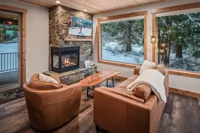 Image de Schweitzer Mtn | Hot Tub | Pet Friendly