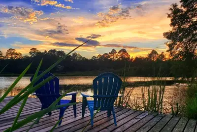 Image de Fins to the Left on Blackwater River - 35 mins to the Beach