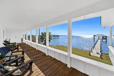 Image de Fairhope Bay Cottage/Waterfront/Fishing pier/Glass sunroom with amazing sunset views