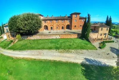 Image de Ferme de charme à Montepulciano avec piscine