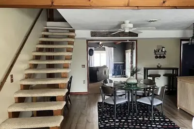 Image de Spacious Pet Friendly home near Lake & Golf Course-Sleeps 20