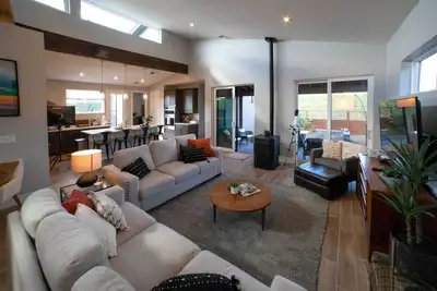 Image de Modern Flagstaff Escape w/ Grill, 3 Mi to Downtown