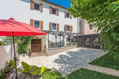 Image de Appartement de vacances Krsete pour 1 - 4 personnes avec 2 chambres Ă coucher - Maison mitoyenne