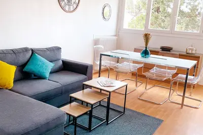 Image de Appartement avec Balcons, 4 chambres, espace & confort, Centre Gare
