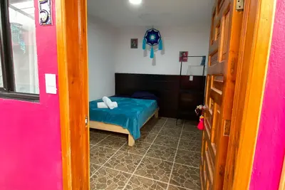 Image de House with 5 private rooms with bathrooms with hotel quality.