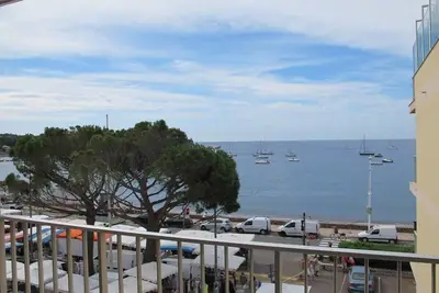 Image de Beau studio 3/4 personnes proche mer et commerces