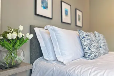 Image de Stunning, Spacious, Modern-Close to Beach, Restaurants, Shops, Theatres & Castle