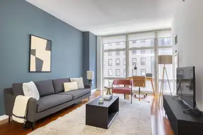 Image de Ideal Midtown 1br w/ Doorman & Gym, near Times Square, by Blueground