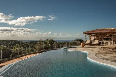 StoneMill Villa, Sumptuous Escape