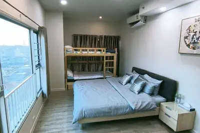 Image de Harmony room in central city town