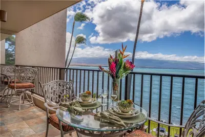 Image de *Lauloa 304* Maui Prime Oceanfront Condo, A/C!