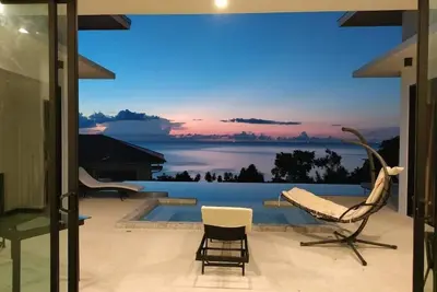 Image de The Mirror of the Sea is a luxury and stylish 3br seaview villa Haad Yao