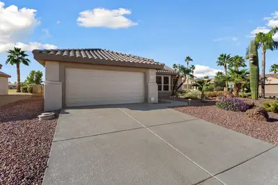 Image de Summer Special Sun City Grand Remodled Home With Pool