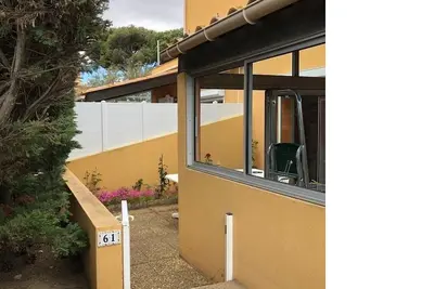 Image de Apartment in a secure residence 5 minutes walk from the sea