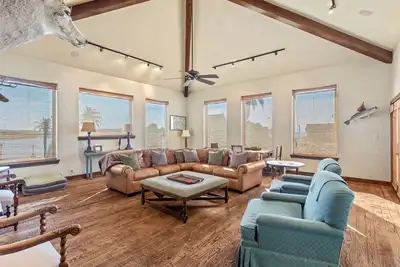 Image de 35% Discount - Jan and Feb 2026 - Big Camp At The Water