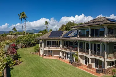 Image de Kauai Luxury home, Private Pool & Spa, walk to the beach, restaurants and shops