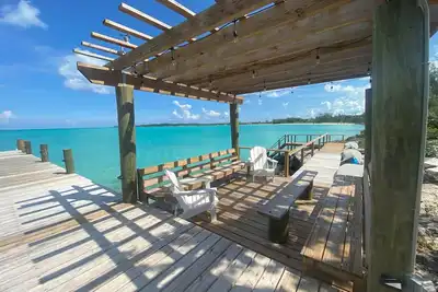 Waterfront Retreat with Pool and Dock on Hoopers Bay! ! !