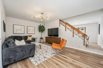 Image de Wellspring Townhome - King Bed Suite minutes from Texas A&M