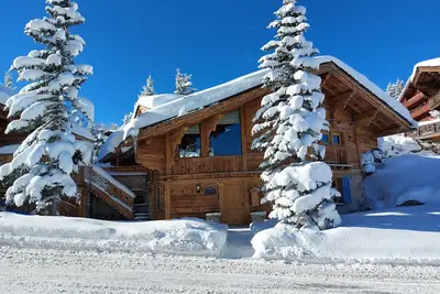 Image de Chalet familial authentique avec spa, jacuzzi et hammam - Courchevel 1850