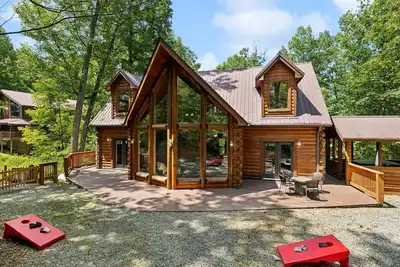 Image de Kozy Bear Spring | Hot Tub | Pool Table