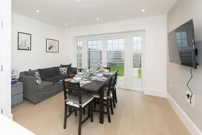Image de Pass the Keys | 4Bedroom Minimalist and Spacious Semi-detached House