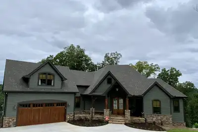 Image de New Lake House Overlooking Hartwell, Campus, and the Clemson Experimental Forest