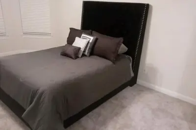 Image de Newly built home in newly built area.