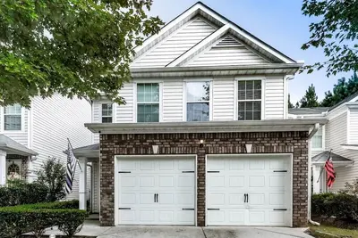 Image de South Canton - Whole Home - Extended Stay