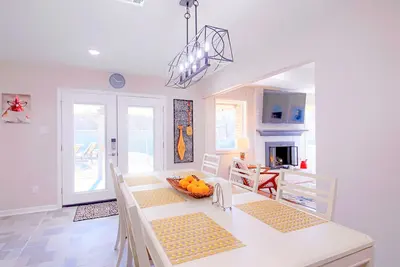 Image de Minutes to Downtown, Dell Diamond, Sxsw, Domain, Cota