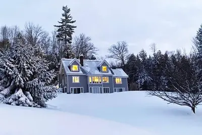 Image de Lovely mountain retreat with amazing views, game room & firepit