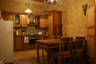 Image de Traditional Valletta Maltese Maisonette in a superb location