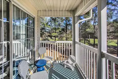Image de 3 Community Pools: Golf Course Condo in Longs