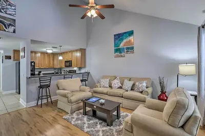 Image de Tidy Tallahassee Townhome ~ 7 Mi to Downtown!