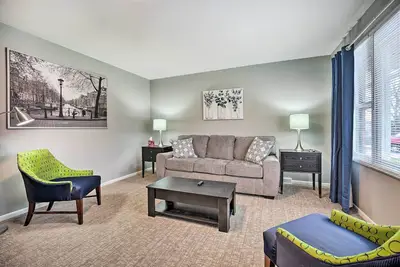Image de Homey Duplex - 10 Mi to Downtown Grand Rapids!