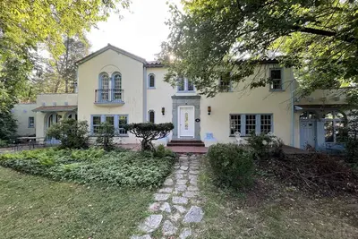 Image de Entire 6 bedrooms Spanish Villa for Weekly Rental