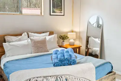 Image de Unique Red River Gorge glamping experience