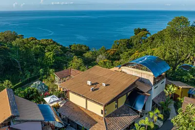 Image de Elegance and Comfort to Make Your Stay Special and Unforgettable in Costa Rica