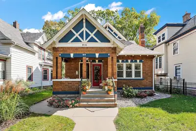 Image de \"Boho Bungalow\" Minneapolis by Roxy Rentals