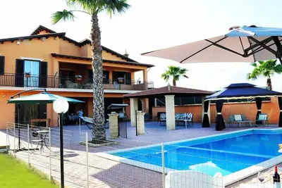 Image de Villa Gioiosa 5 bedroom villa with fenced pool, Air-con, Wi-Fi, Bbq, 3min to town