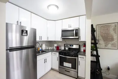 Image de Bright & Modern Oasis near City/Trains/Hospitals