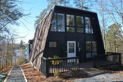 Image de Vintage Waterfront A Frame- Hideaway On The Bay