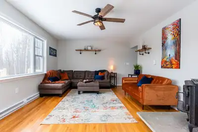 Image de Mountain Getaway w/ Hottub, Views, Gamesroom, Fire Pit