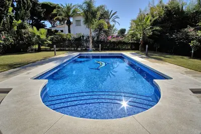 Image de Luxurious 5* beachside villa with private pool