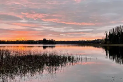 Image de Rustic and Cozy Lakefront Retreat