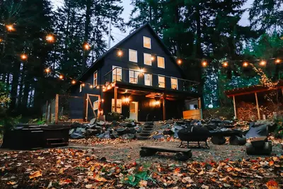 Image de Treehouse Packwood - Scandinavian Inspired A-Frame